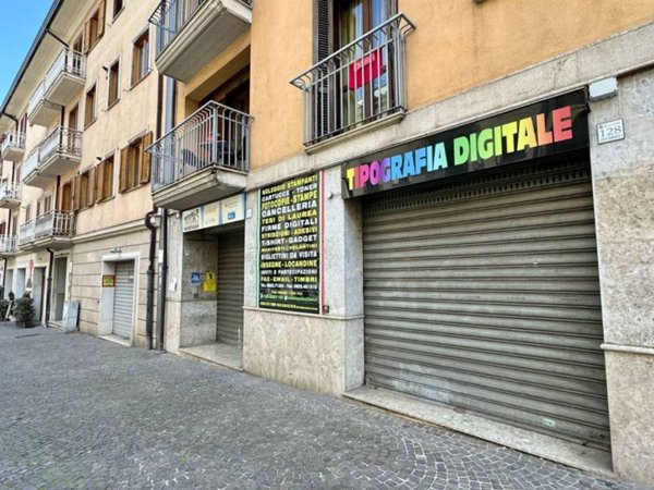negozio in vendita ad Avellino