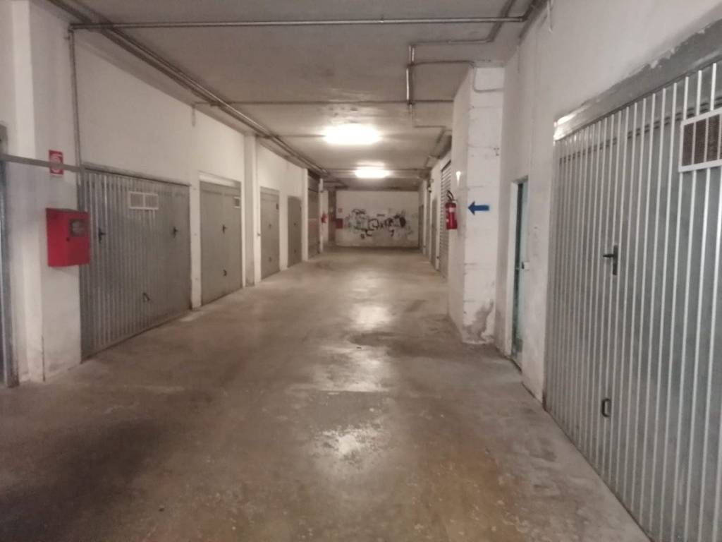 negozio in vendita ad Avellino