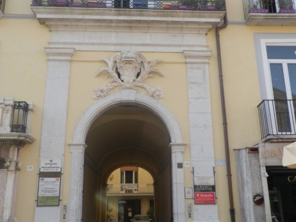 appartamento in vendita ad Avellino