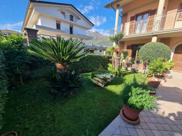 casa indipendente in vendita ad Avellino