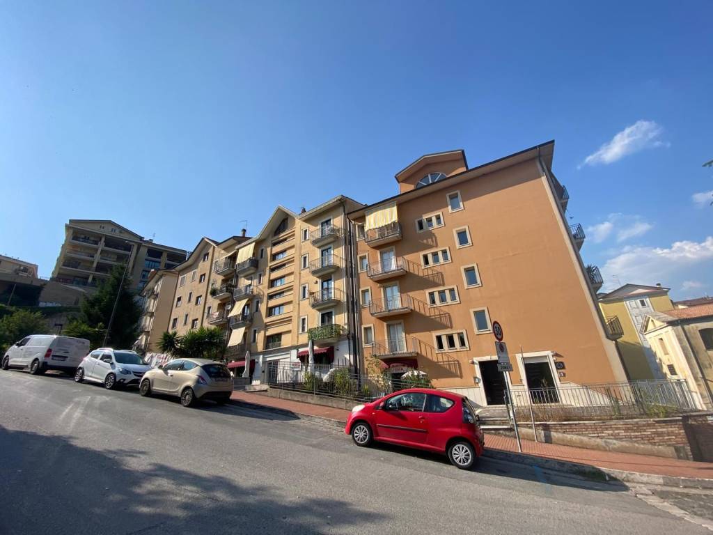 appartamento in vendita ad Avellino