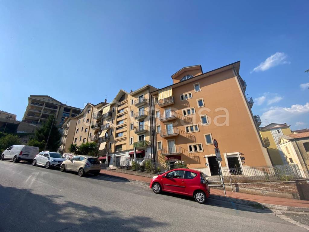 appartamento in vendita ad Avellino in zona Centro Città