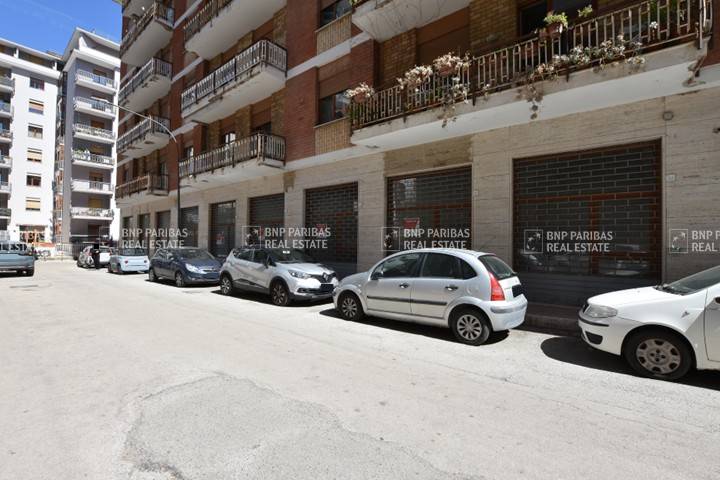 negozio in vendita ad Avellino