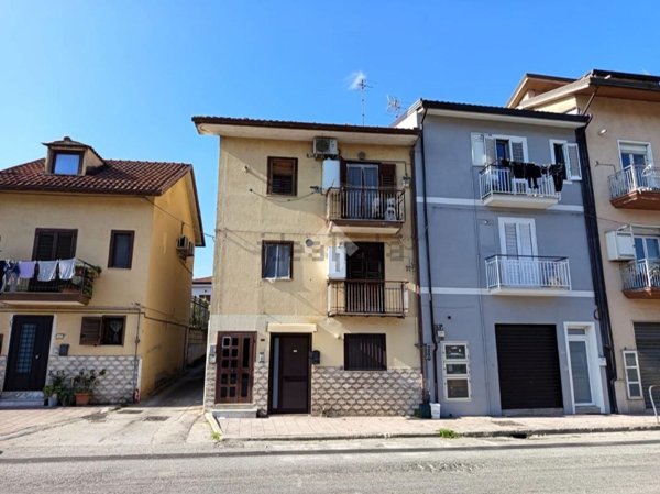 appartamento in vendita ad Avellino in zona Pianodardine