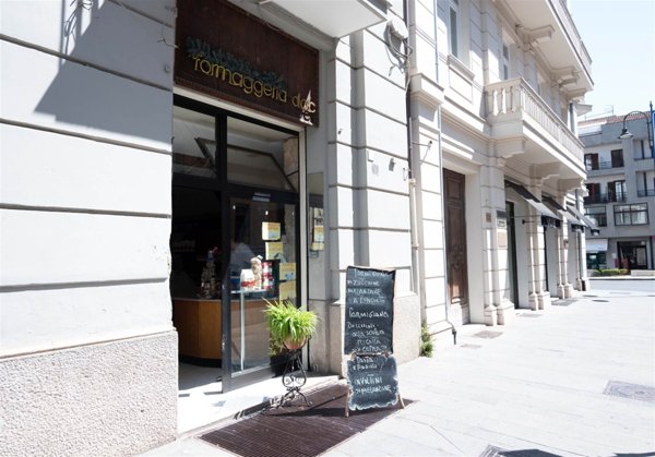 negozio in vendita ad Avellino