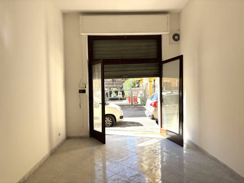 negozio in vendita ad Avellino