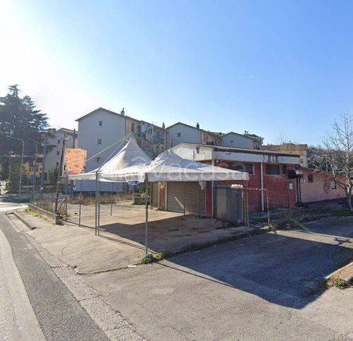 negozio in vendita ad Avellino