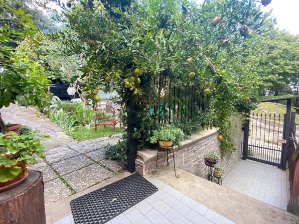 casa semindipendente in vendita ad Avellino in zona Bellizzi Irpino