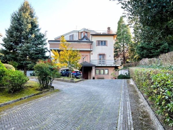 casa indipendente in vendita ad Avellino in zona Centro Città