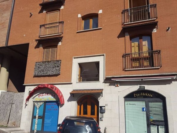 negozio in vendita ad Avellino