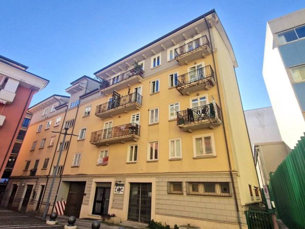 casa indipendente in vendita ad Avellino