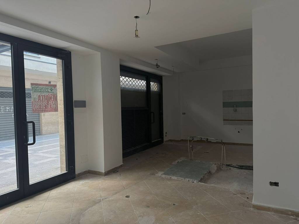 negozio in vendita ad Avellino