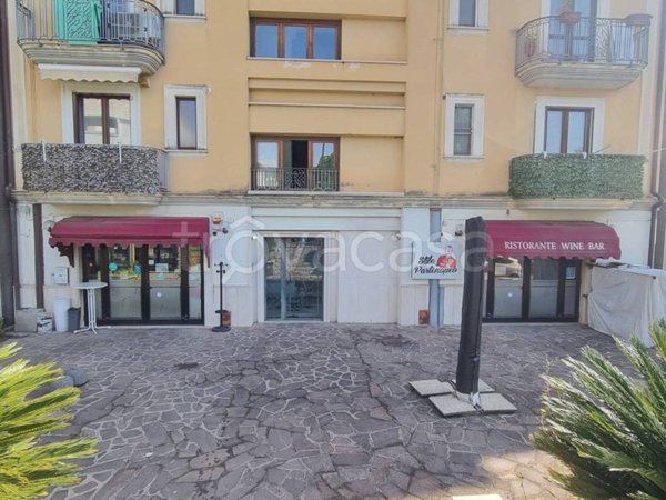 negozio in vendita ad Avellino