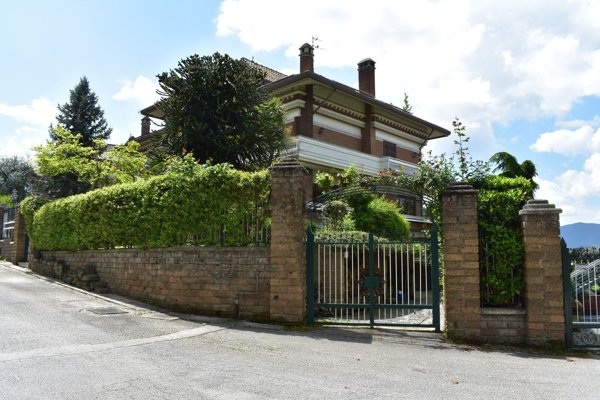 casa indipendente in vendita ad Avellino