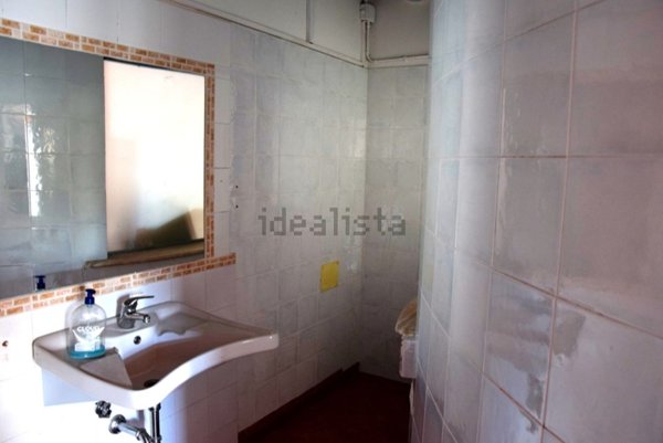 locale commerciale in vendita ad Avellino