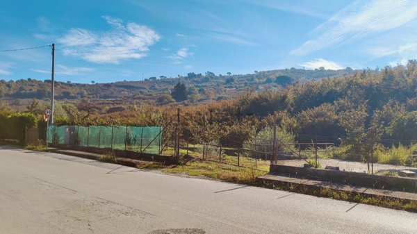 terreno agricolo in vendita ad Avellino in zona Centro Città