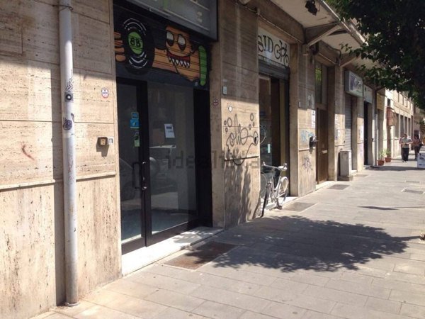 locale commerciale in vendita ad Avellino