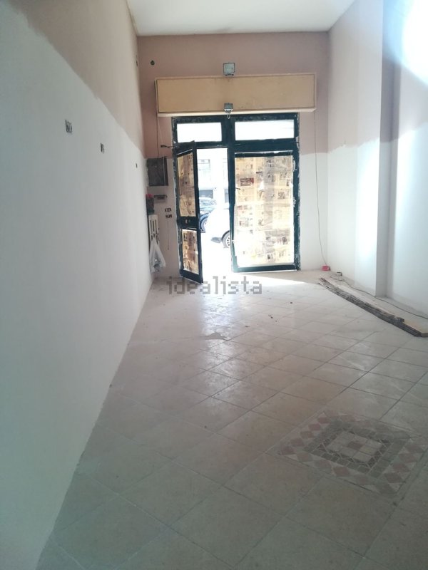locale commerciale in vendita ad Avellino in zona Centro Città
