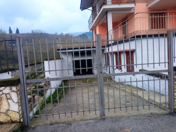 casa indipendente in vendita ad Avellino