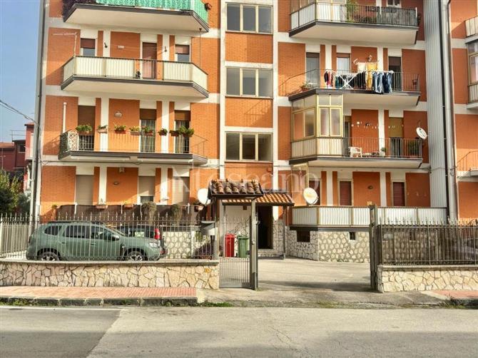 appartamento in vendita ad Avellino