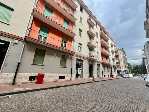 appartamento in vendita ad Avellino in zona Centro Città
