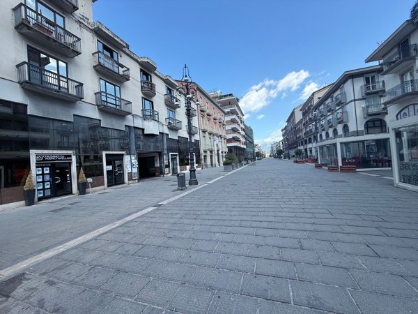 trivano in vendita ad Avellino