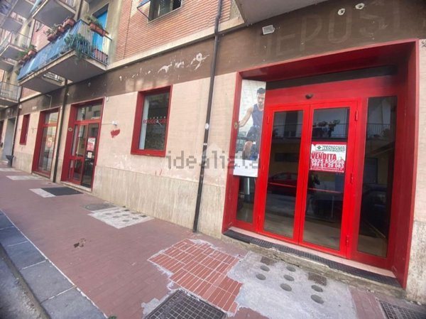 locale commerciale in vendita ad Avellino