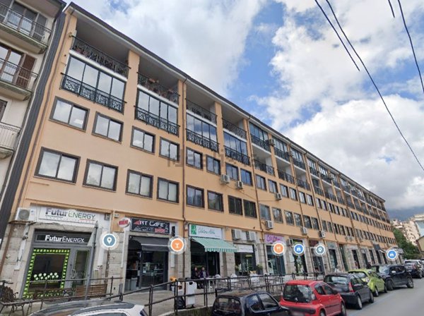ufficio in vendita ad Avellino in zona Centro Città
