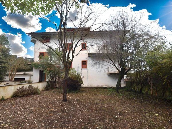 casa indipendente in vendita ad Avellino