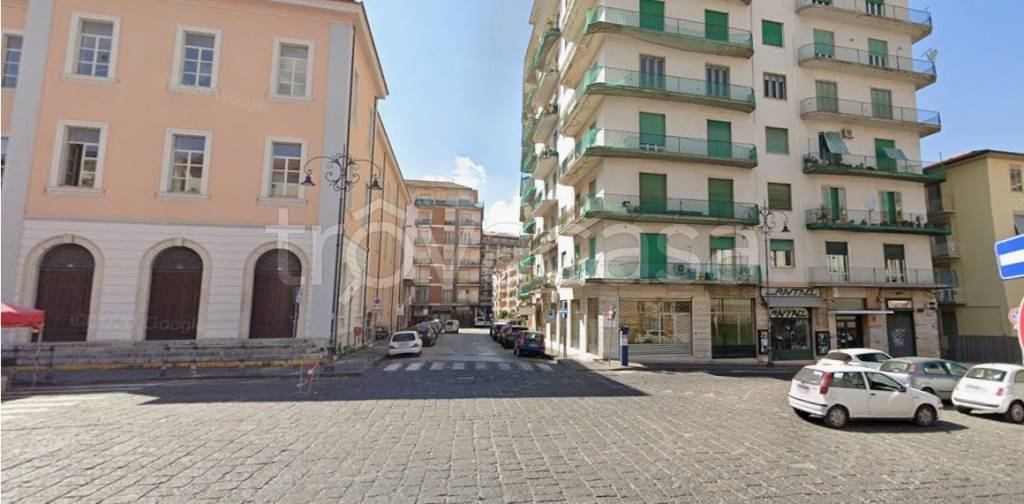 appartamento in vendita ad Avellino in zona Centro Città
