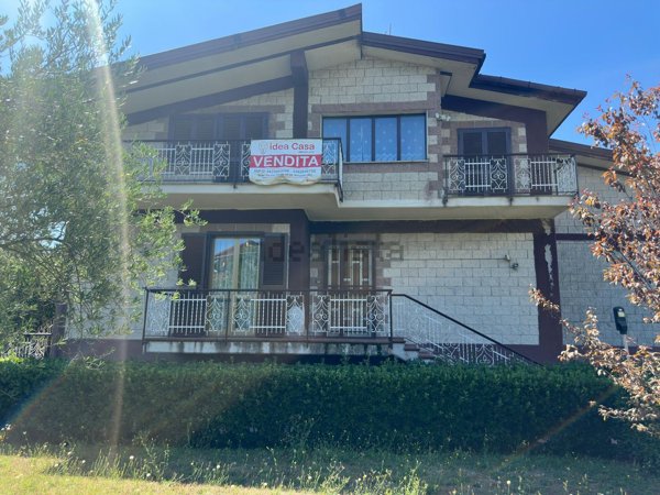 casa indipendente in vendita ad Avellino