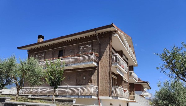casa indipendente in vendita ad Avellino in zona Centro Città