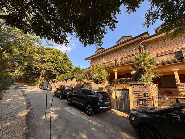 casa indipendente in vendita ad Avellino