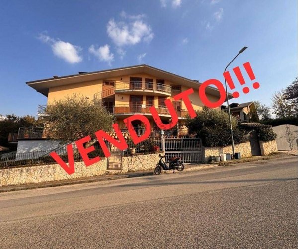 casa indipendente in vendita ad Avellino