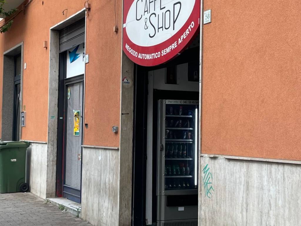 negozio in vendita ad Avellino