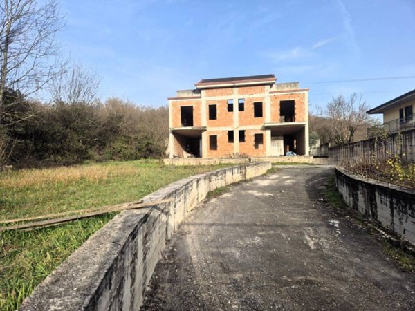 casa indipendente in vendita ad Avellino in zona Picarelli