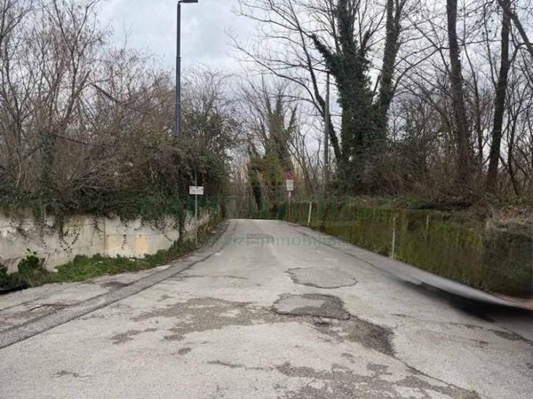 terreno agricolo in vendita ad Avellino