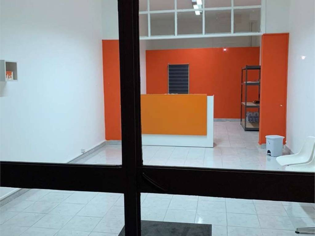 negozio in vendita ad Avellino