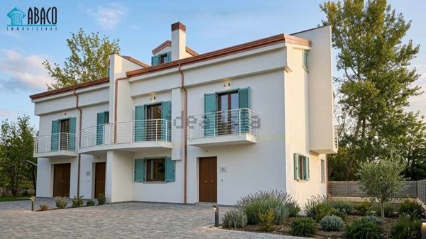 casa indipendente in vendita ad Avellino