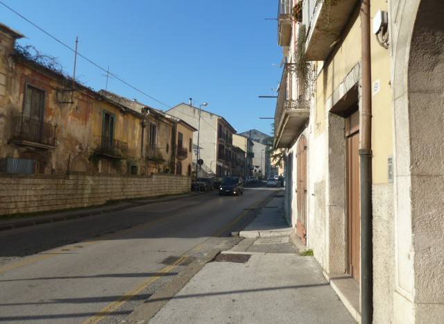 negozio in vendita ad Avellino