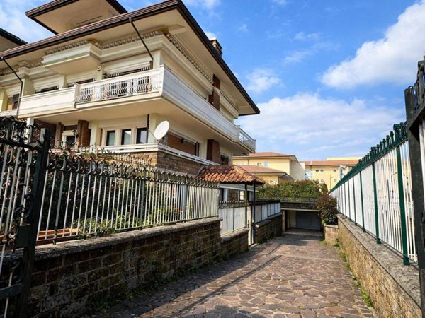casa indipendente in vendita ad Avellino in zona Picarelli