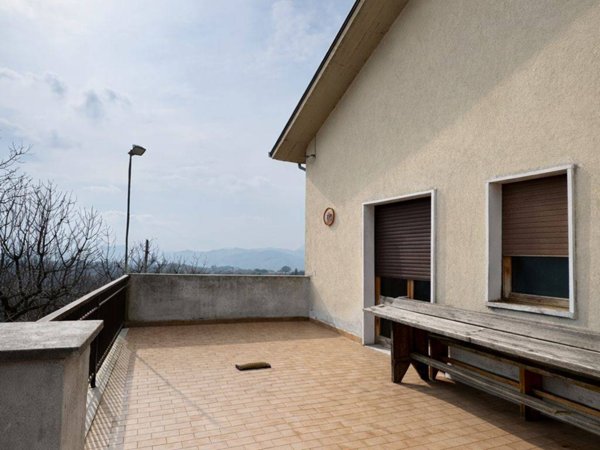 casa indipendente in vendita ad Avellino