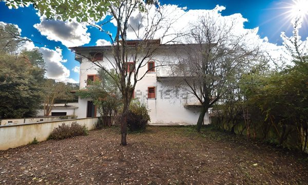 casa indipendente in vendita ad Avellino in zona Centro Città
