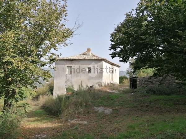 casa indipendente in vendita ad Avellino