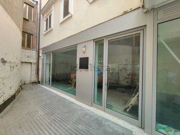 locale commerciale in vendita ad Avellino