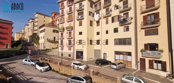 capannone in vendita ad Avellino in zona Rione Mazzini