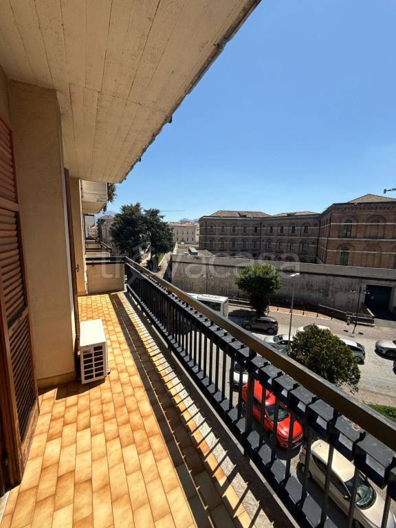 appartamento in vendita ad Avellino