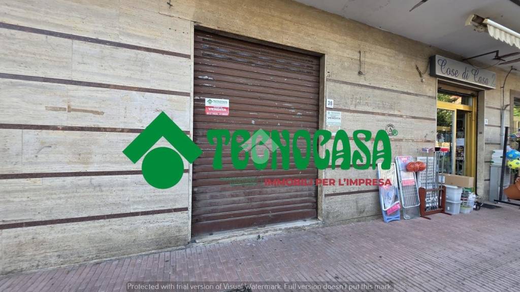 negozio in vendita ad Avellino in zona Rione Mazzini
