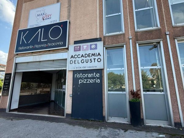 negozio in vendita ad Avellino