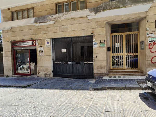 locale di sgombero in vendita ad Avellino in zona Centro Città